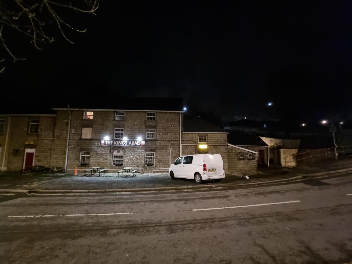 Kings Arms Guest House Ebbw Vale Exteriér fotografie