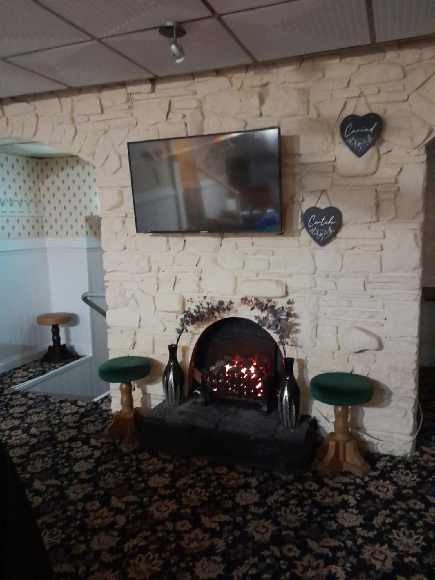Kings Arms Guest House Ebbw Vale Exteriér fotografie