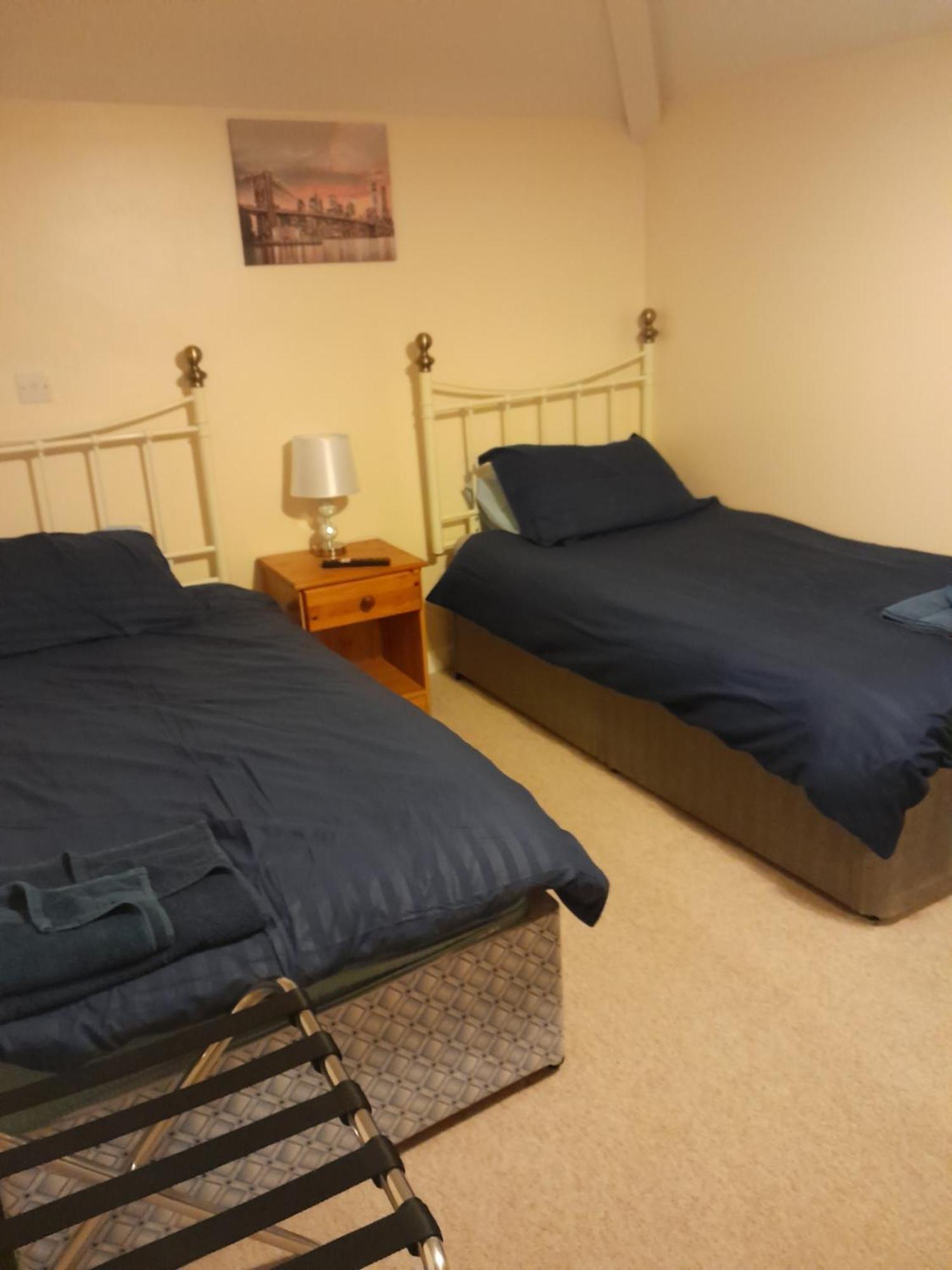 Kings Arms Guest House Ebbw Vale Exteriér fotografie